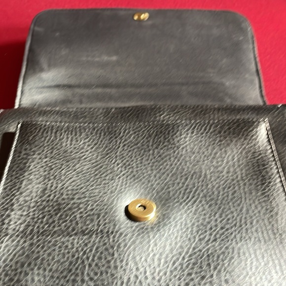 ♥️Relic Vintage black leather handbag. Great condition! - Picture 3 of 14